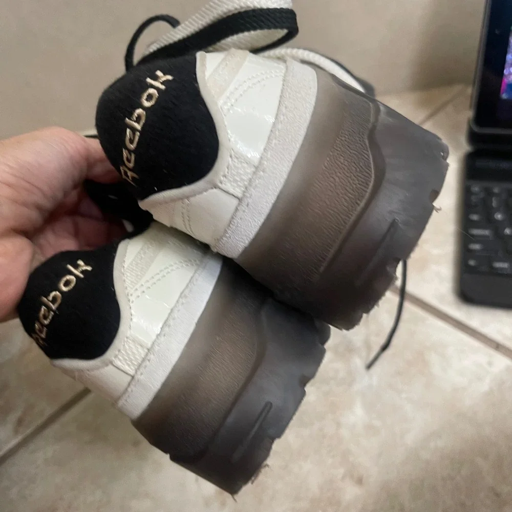 Reebok Club C Cardi B‎ Chalk White Black Birthday kids 4.5 sneakers tennis shoes
